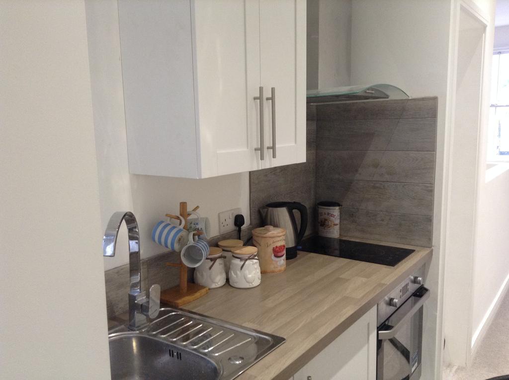 Central Windsor Apartments الغرفة الصورة